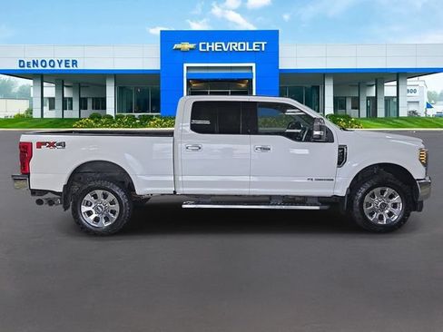 Used 2018 Ford F250 Lariat w/ Lariat Ultimate Package AWD/4WD image 6