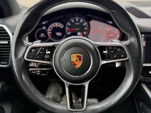 Used 2021 Porsche Cayenne AWD/4WD image 40