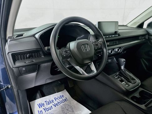 Used 2024 Honda CR-V EX image 9