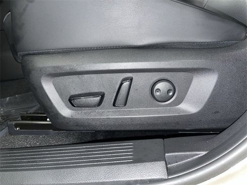 Certified 2024 Nissan Rogue SV w/ SV Premium Package image 22