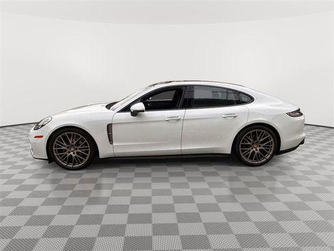 Used 2023 Porsche Panamera 4 Platinum Edition image 6