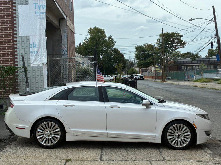 Used 2013 Lincoln MKZ AWD image 5