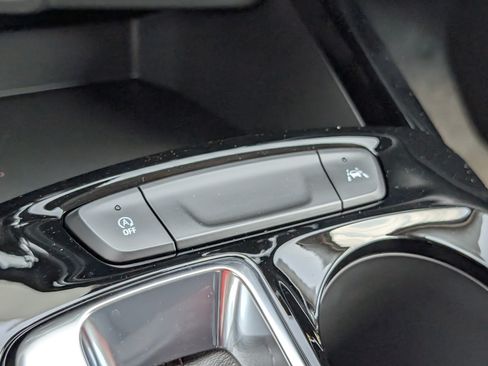 New 2026 Chevrolet Trax LT w/ Midnight Edition FWD image 27