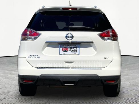 Used 2016 Nissan Rogue SV w/ SV Premium Package image 6