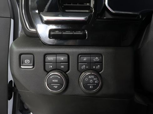 Used 2025 Chevrolet Silverado 3500 High Country w/ High Country Premium Package AWD/4WD image 20