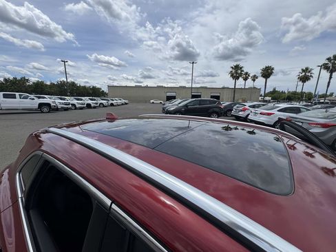 Used 2019 Lincoln MKC Select w/ Select Plus Package AWD/4WD image 36