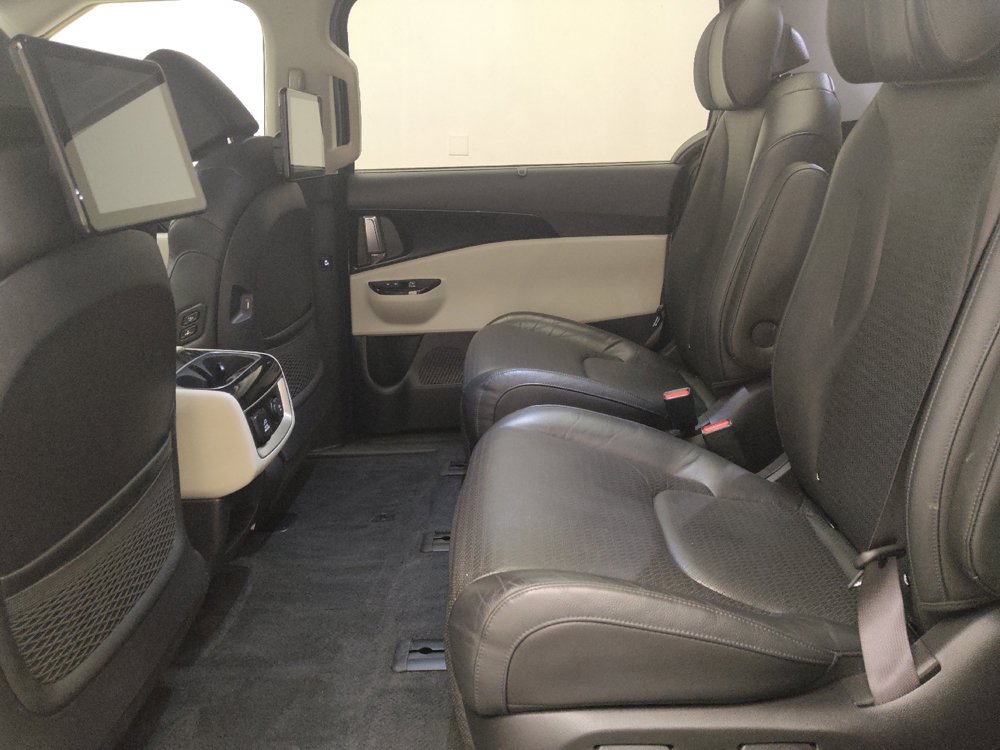 Used 2022 Kia Carnival SX Prestige FWD image 18