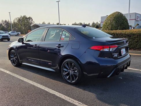 Used 2025 Toyota Corolla SE image 8