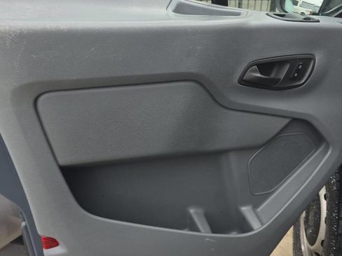 Used 2019 Ford Transit 250 148 High Roof Extended image 13