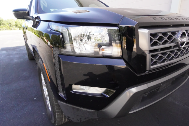 Used 2023 Nissan Frontier SV w/ SV Convenience Package RWD image 32