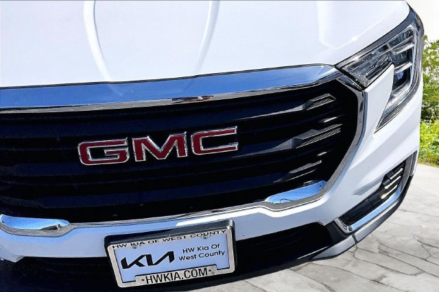 Used 2024 GMC Terrain SLE FWD image 26