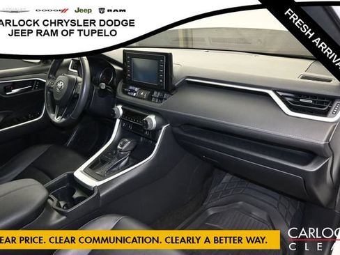 Used 2019 Toyota RAV4 XLE Premium w/ Cold Weather Package FWD image 38