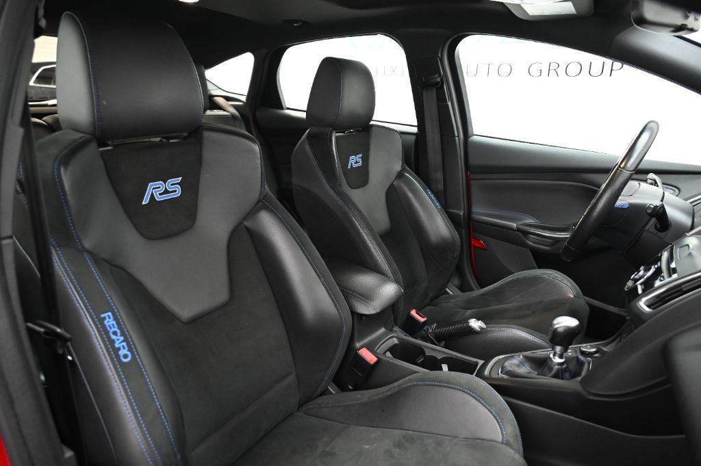 Used 2018 Ford Focus RS AWD/4WD image 26