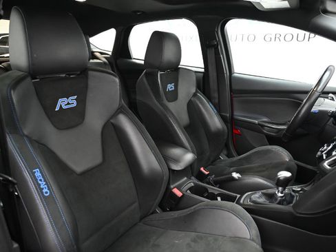Used 2018 Ford Focus RS AWD/4WD image 26