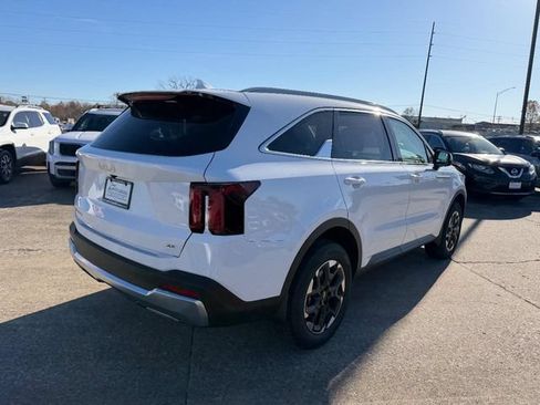New 2026 Kia Sorento S AWD/4WD image 3