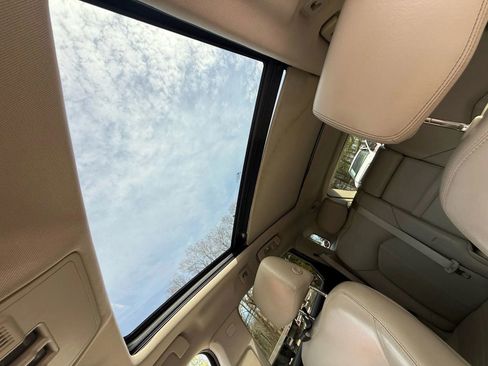 Used 2011 Cadillac SRX Performance FWD image 8