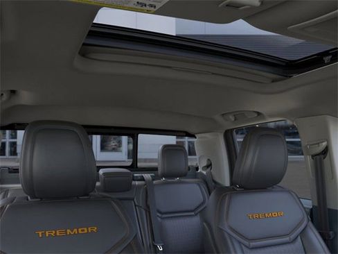 New 2025 Ford Maverick Tremor image 12