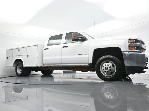 Used 2019 Chevrolet Silverado 3500 W/T w/ WT Convenience Package AWD/4WD image 41