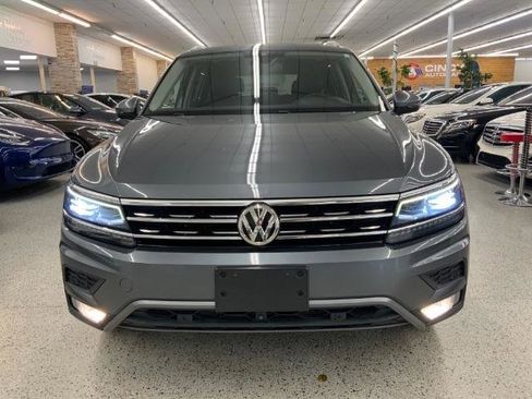Used 2019 Volkswagen Tiguan SEL Premium AWD/4WD image 3