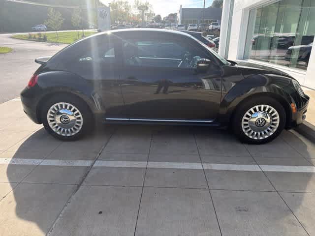 Used 2016 Volkswagen Beetle 1.8T SE FWD image 6