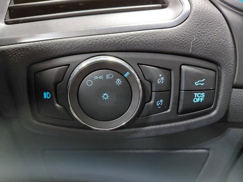 Used 2024 Ford Edge Titanium image 35