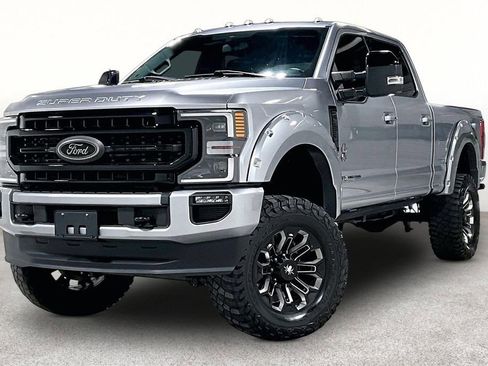 Used 2022 Ford F250 Lariat w/ Black Appearance Package AWD/4WD image 13