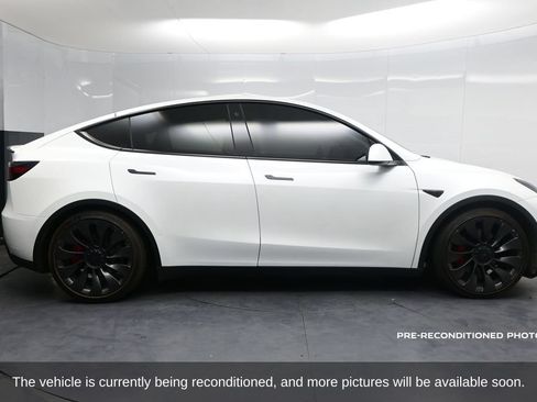 Used 2023 Tesla Model Y Performance AWD/4WD image 4