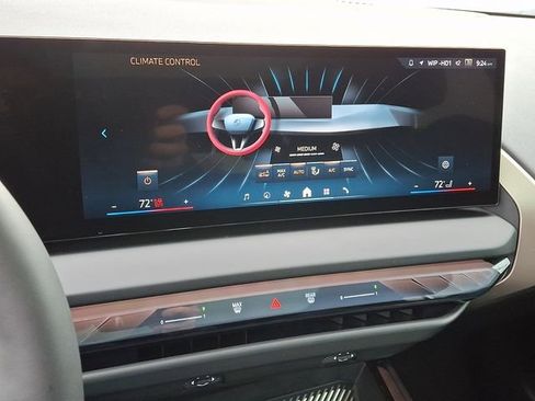 Certified 2025 BMW X3 xDrive30i image 19