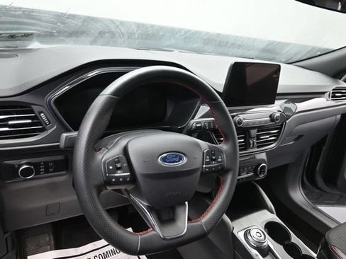 Used 2025 Ford Escape ST-Line AWD/4WD image 13