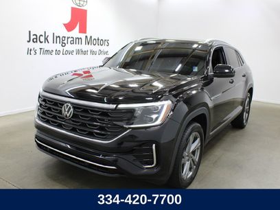 Used 2024 Volkswagen Atlas Cross Sport SEL R-Line