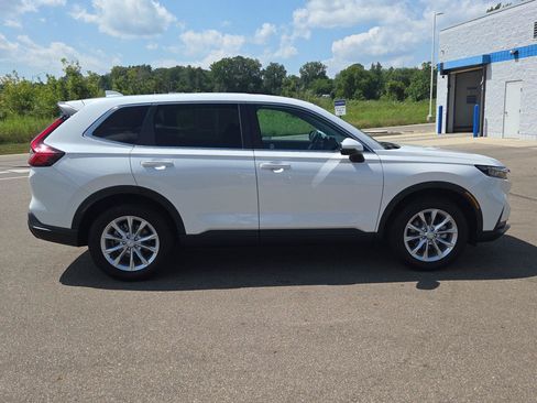 Used 2024 Honda CR-V EX image 7