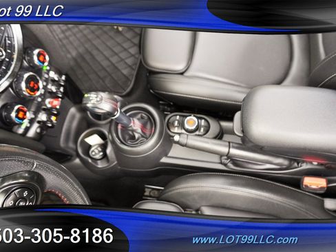 Used 2019 MINI Cooper S w/ Premium Package image 25