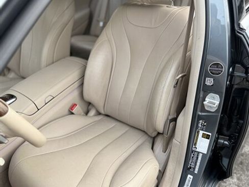 Used 2017 Mercedes-Benz S 550 4MATIC Sedan w/ Premium Package image 25