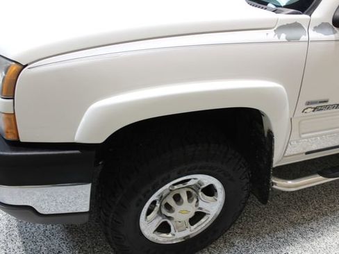 Used 2006 Chevrolet Silverado 2500 LT image 8