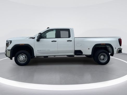New 2026 GMC Sierra 3500 Pro w/ 1SA Pro Safety Plus Package RWD image 6