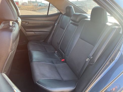 Used 2015 Toyota Corolla S image 19