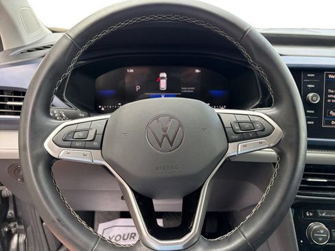 Certified 2024 Volkswagen Taos SE w/ Black Wheel Package FWD image 22