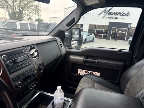 Used 2011 Ford F350 Lariat w/ Lariat Interior Pkg image 10