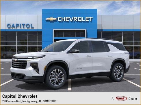 New 2026 Chevrolet Traverse LT image 1