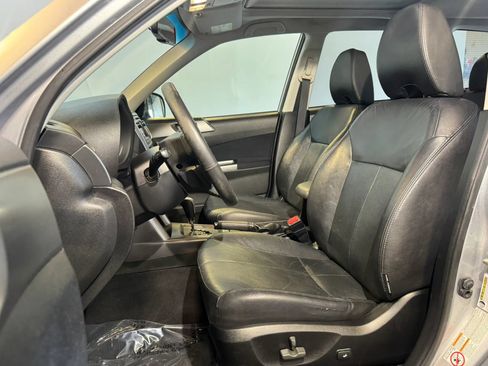 Used 2012 Subaru Forester 2.5X Limited AWD/4WD image 9