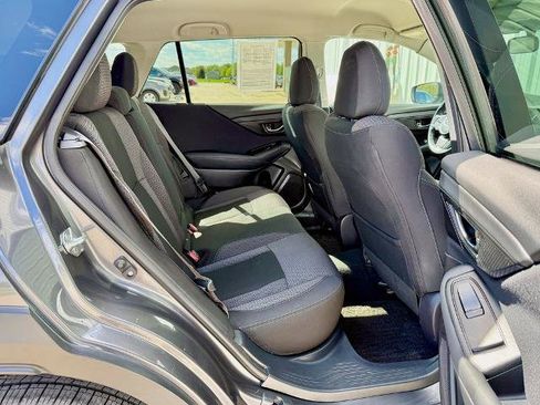 Used 2023 Subaru Outback Premium AWD/4WD image 18