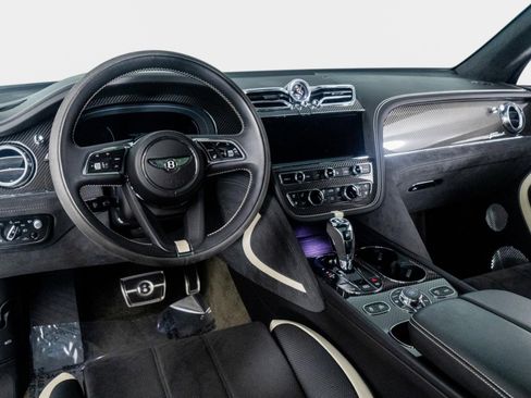 Used 2022 Bentley Bentayga Speed image 2
