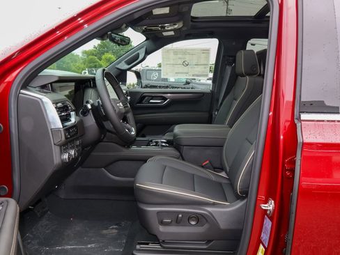 New 2026 GMC Yukon XL Elevation w/ Elevation Premium Package AWD/4WD image 7