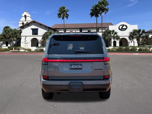 Certified 2025 Lexus GX 550 w/ Cold Area Package AWD/4WD image 3