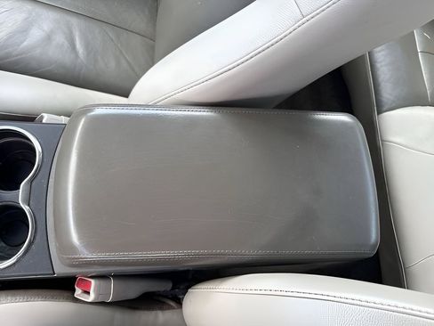 Used 2008 Chrysler 300 Touring RWD image 30