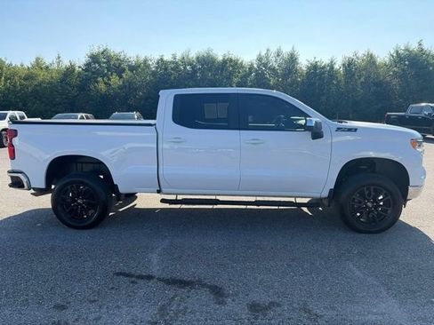 Used 2024 Chevrolet Silverado 1500 LT AWD/4WD image 8
