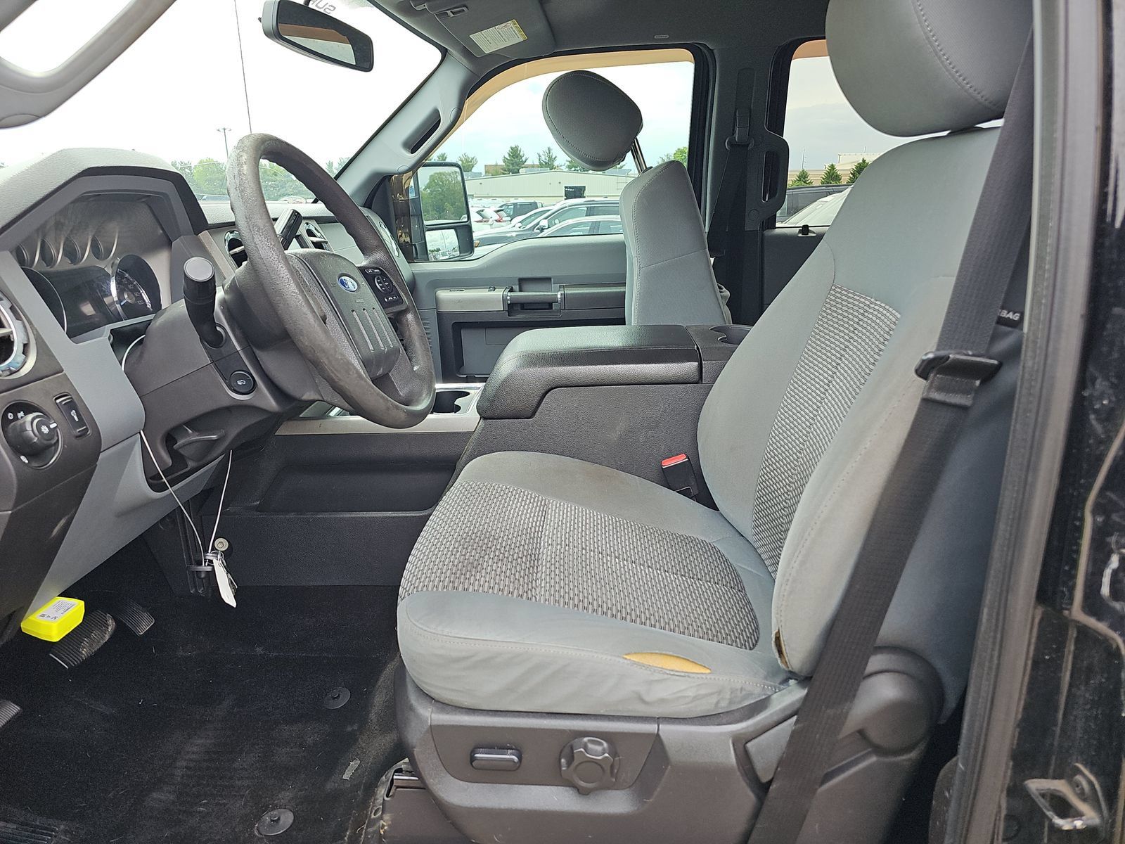 Used 2016 Ford F350 XLT w/ XLT Premium Package AWD/4WD image 9