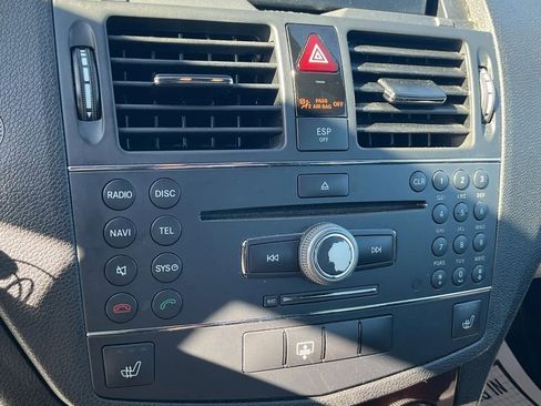 Used 2009 Mercedes-Benz C 300 4MATIC Sedan image 31