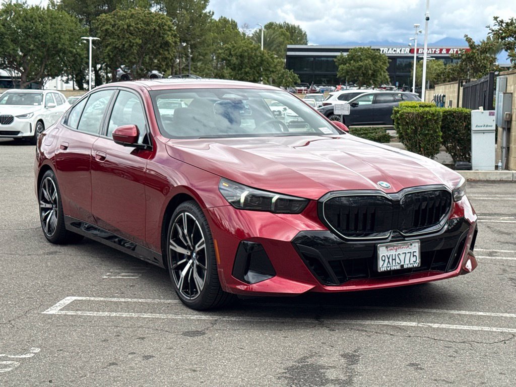 Used 2026 BMW 530i w/ M Sport Package RWD image 6