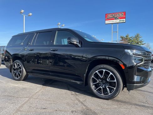 Used 2021 Chevrolet Suburban RST w/ Luxury Package image 50